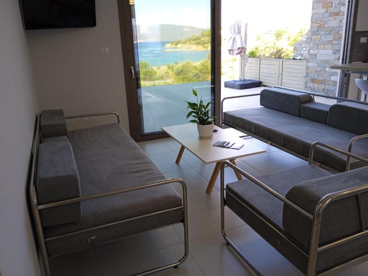 Υπόσκαφα Cave Concept Apartment Amoliani Bagian luar foto